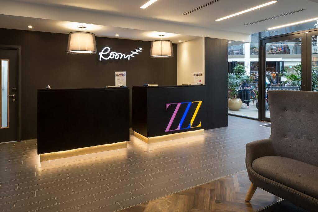 Roomzzz Manchester Victoria Exterior foto